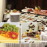 Sahara Hotel 4*