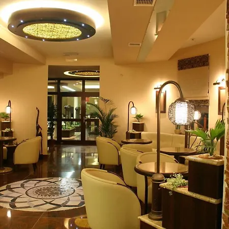 Hotel Sahara