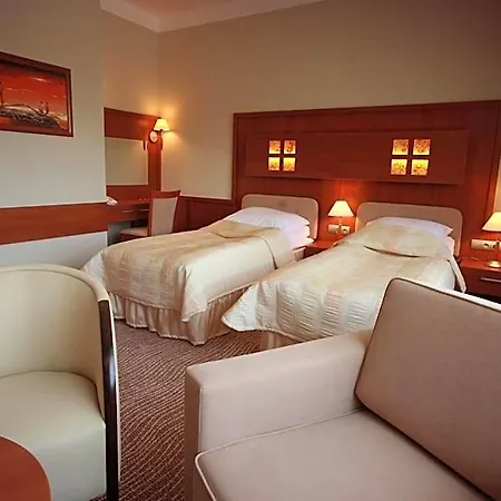 Sahara Hotel 4*