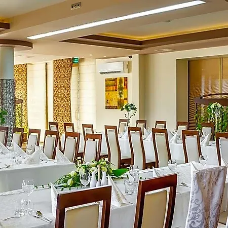 Hotel Sahara